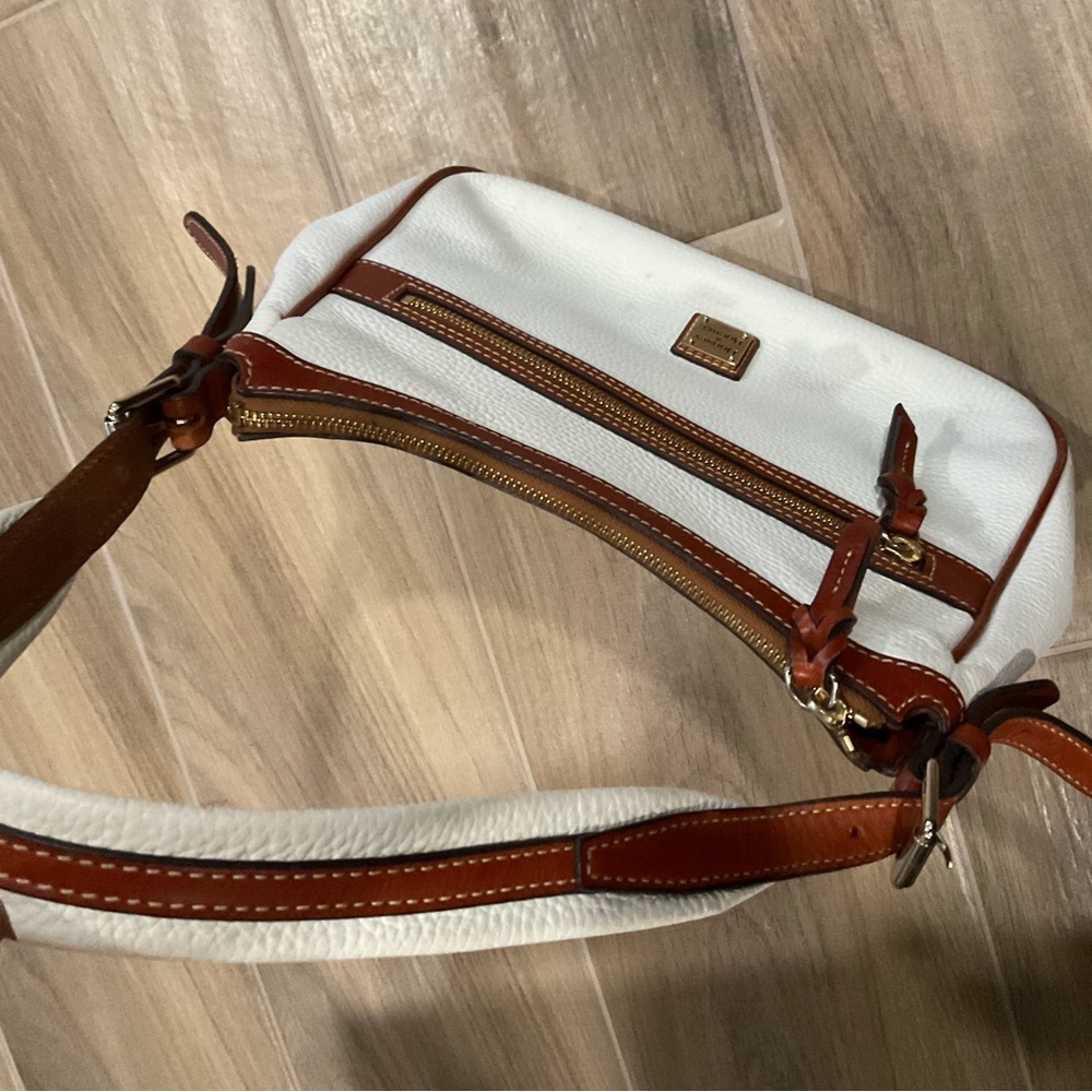 Dooney & Bourke Pebble Grain Hobo Ivory Purse Bag Style j14047206 - Picture 8 of 16